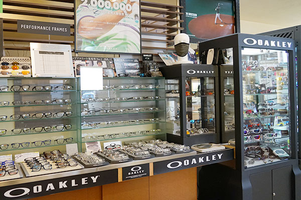 茨城県日立市のOAKLEY(オークリー)取扱店のメガネサロン蔦